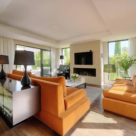 Ines By Terrys Homes *