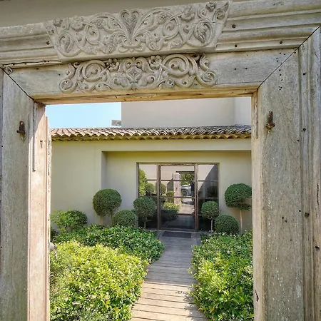 Ines By Terrys Homes Villa