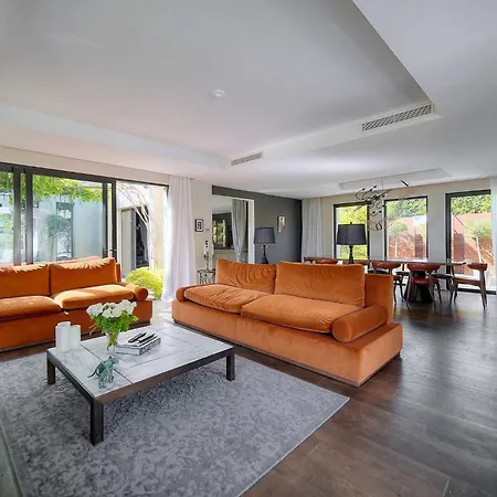 Ines By Terrys Homes Villa